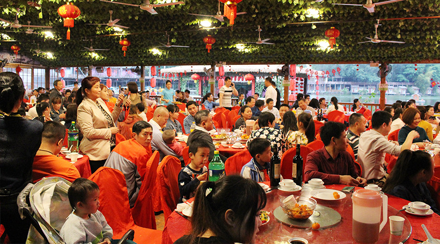 “不忘初心，继续前行”月博2018年元宵晚会隆重举行(图3)